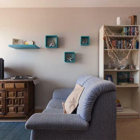 Dalias Beach Apartment Bagian luar foto
