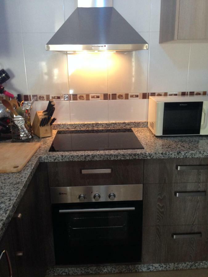 Dalias Beach Apartment Bagian luar foto